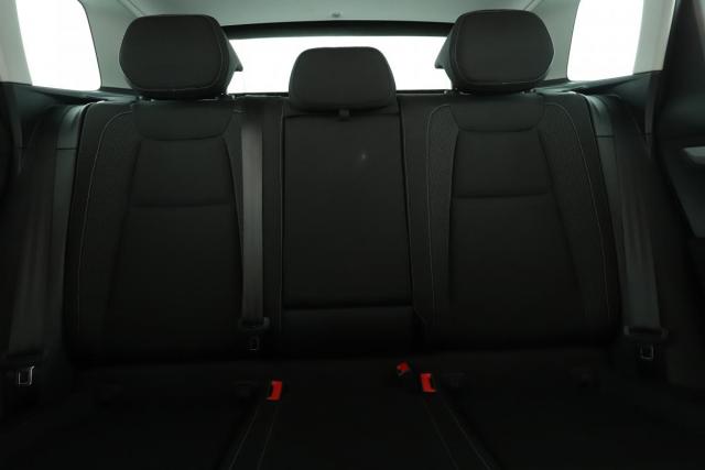 Skoda Karoq image 7