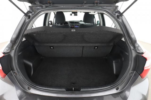 Toyota Yaris image 6