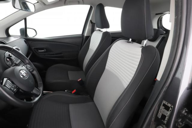 Toyota Yaris image 9