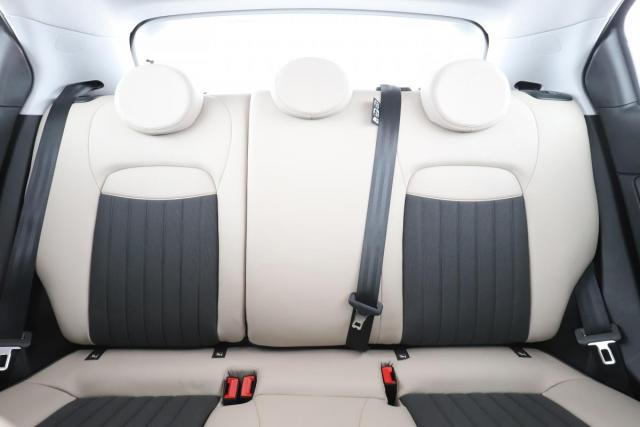 Fiat 500x image 8