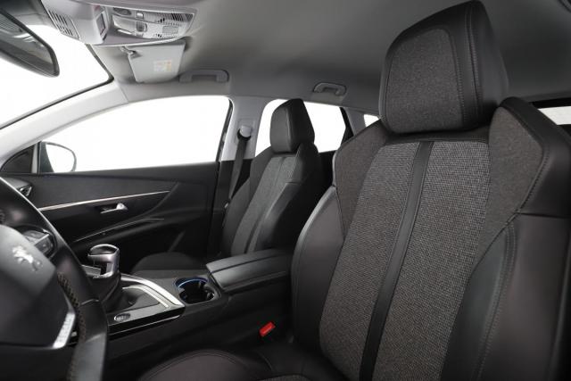 Peugeot 3008 image 9