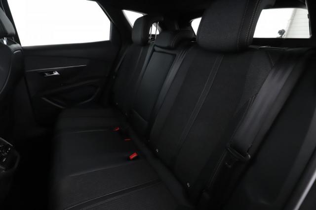 Peugeot 3008 image 8