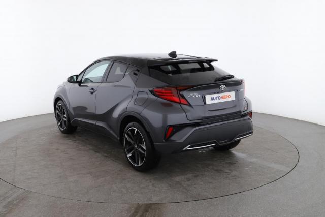 Toyota C-Hr image 7