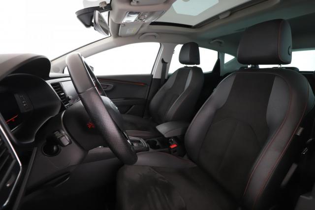 Seat Leon image 1