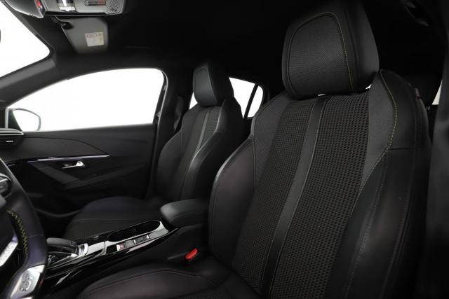 Peugeot 208 image 5