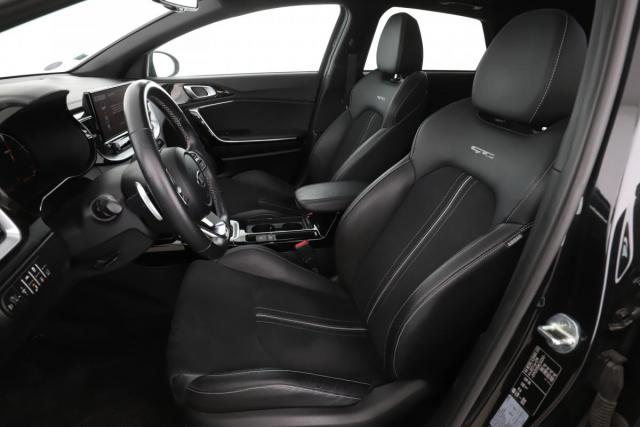 Kia Proceed image 1