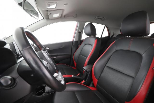 Kia Picanto image 6