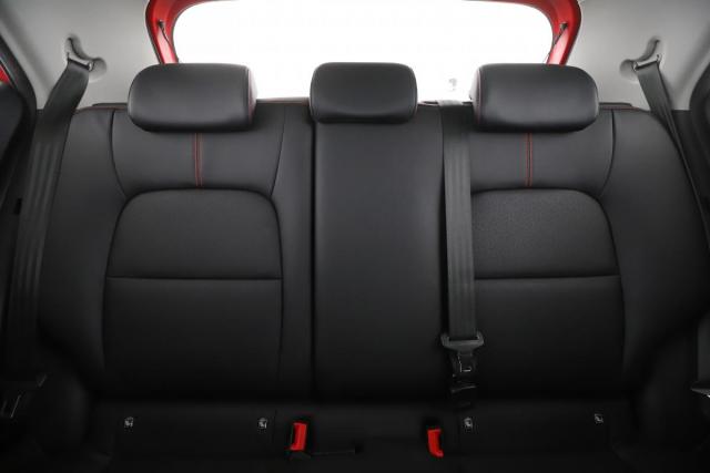 Kia Picanto image 5