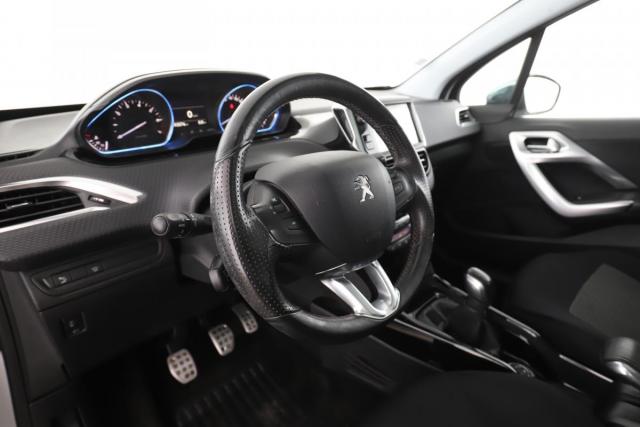 Peugeot 2008 image 9