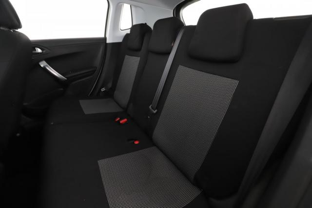 Peugeot 2008 image 1