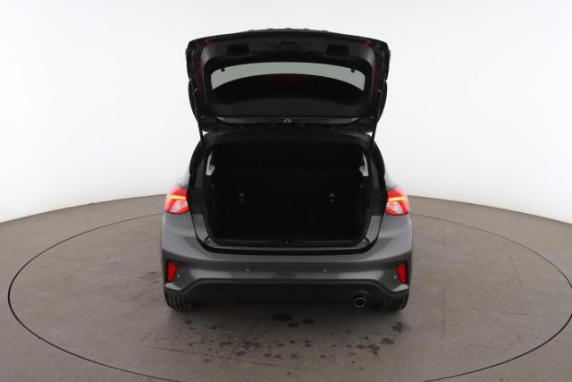 Ford Focus image 9