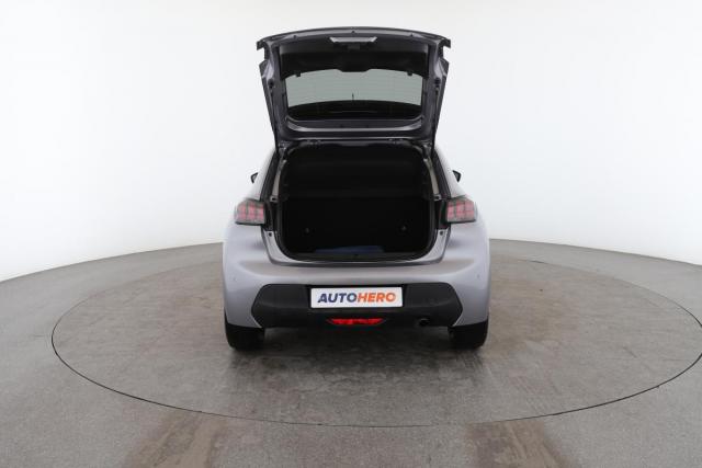 Peugeot 208 image 9