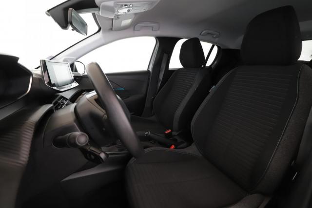 Peugeot 208 image 1