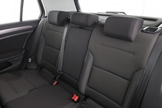 Volkswagen Golf image 3