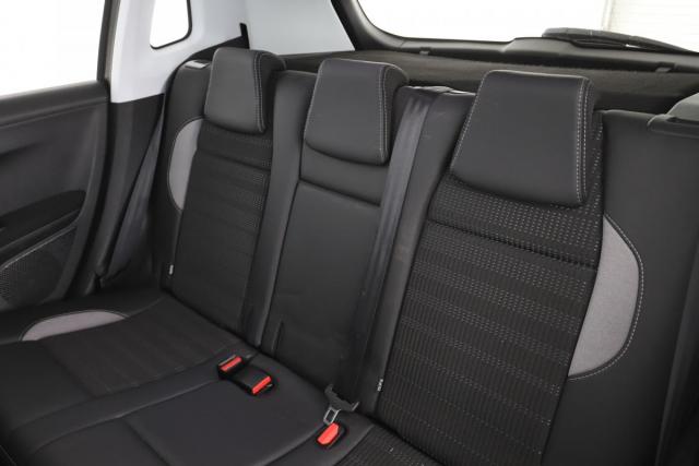 Peugeot 2008 image 7
