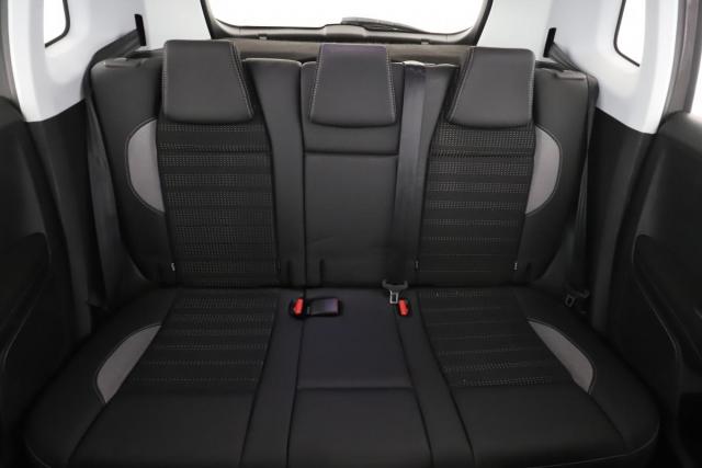Peugeot 2008 image 5