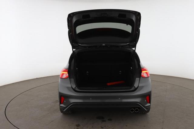 Ford Focus image 6