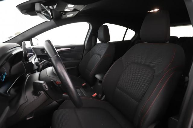 Ford Focus image 7