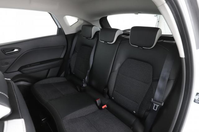 Renault Captur image 1