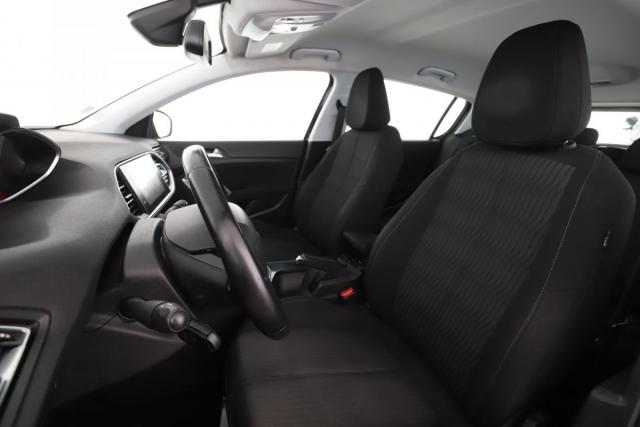 Peugeot 308 image 7