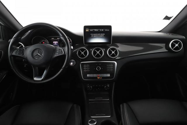 Mercedes Benz Gla image 5