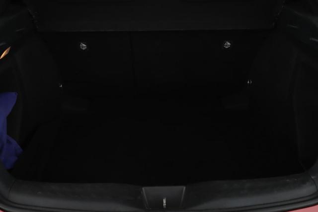 Toyota C-Hr image 7