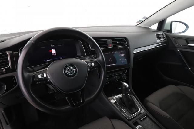 Volkswagen Golf image 7