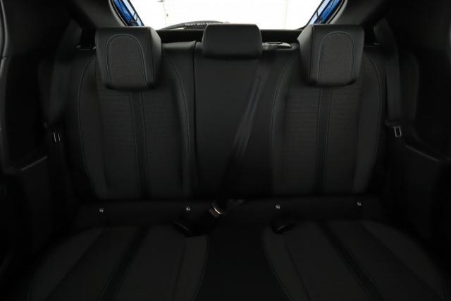 Peugeot 208 image 1