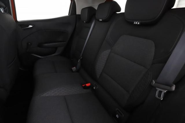 Renault Clio image 9