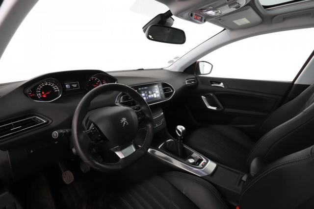 Peugeot 308 image 8