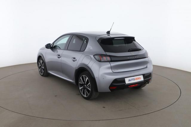 Peugeot 208 image 9