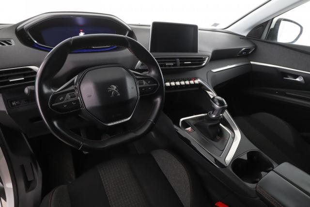 Peugeot 3008 image 9