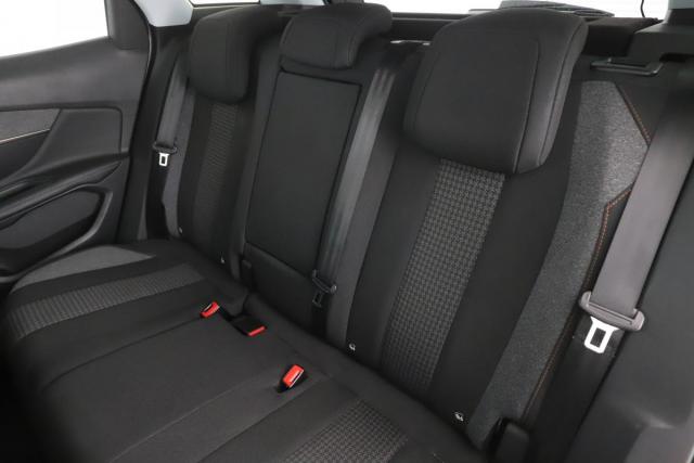 Peugeot 3008 image 3