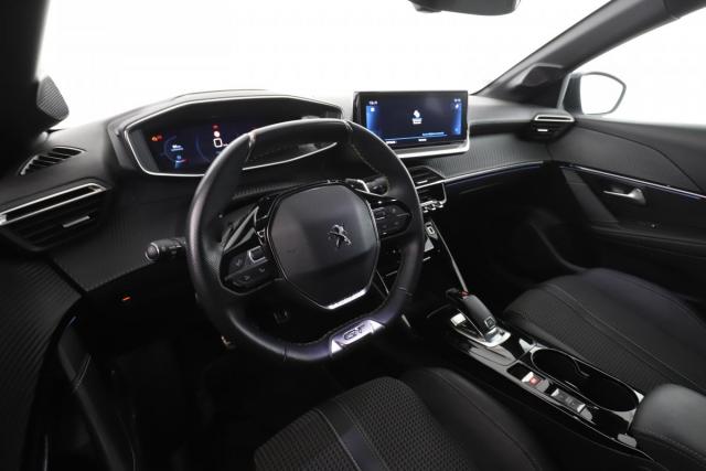 Peugeot 208 image 6