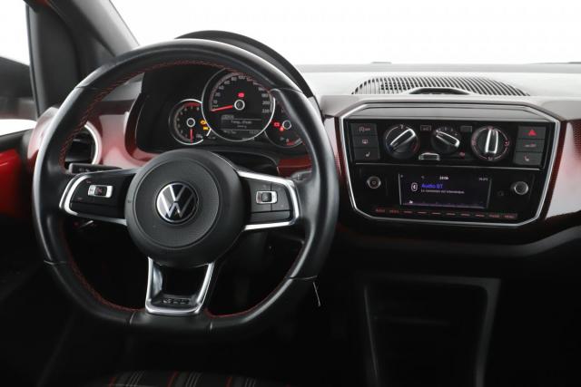 Volkswagen Up! image 2