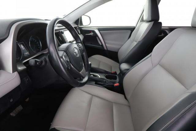 Toyota Rav4 image 7