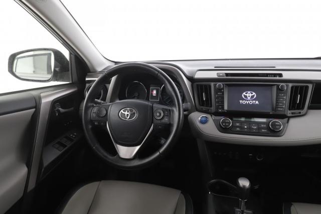 Toyota Rav4 image 8