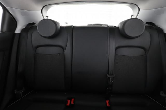 Fiat 500x image 9