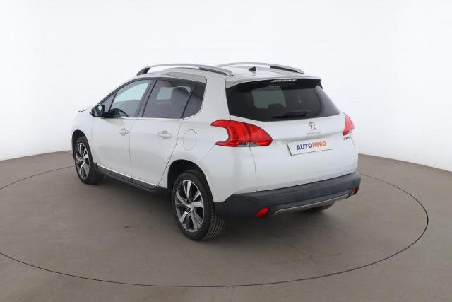 Peugeot 2008 image 2