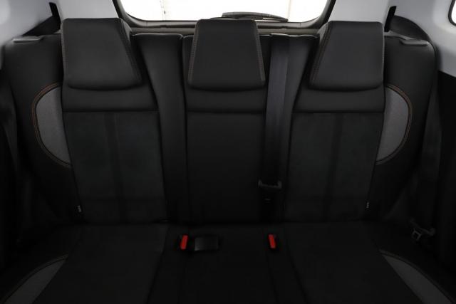Peugeot 2008 image 3