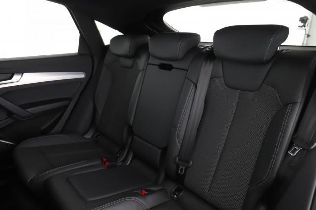 Audi Q5 Sportback image 9