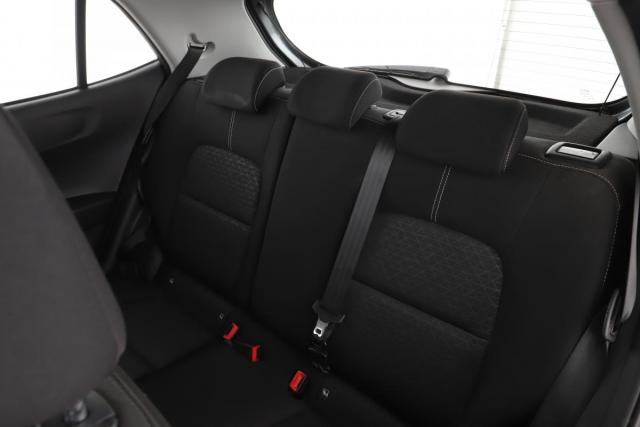 Kia Picanto image 8