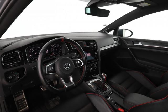 Volkswagen Golf image 1