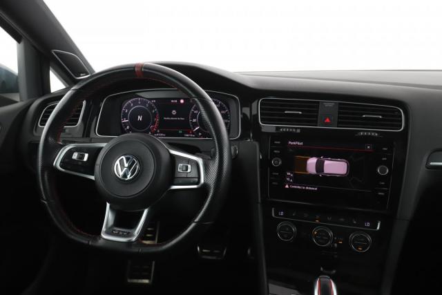 Volkswagen Golf image 4