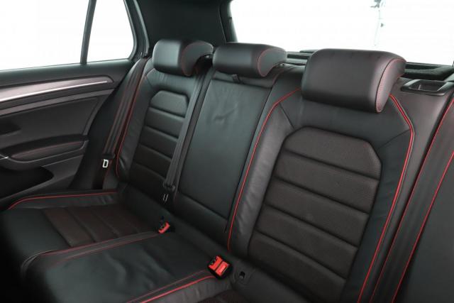 Volkswagen Golf image 7