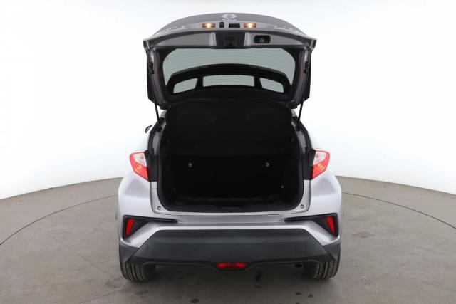 Toyota C-Hr image 8