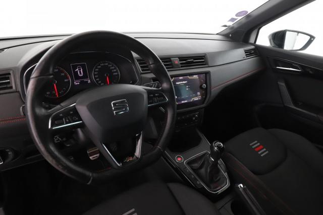Seat Arona image 1