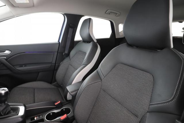 Renault Captur image 1