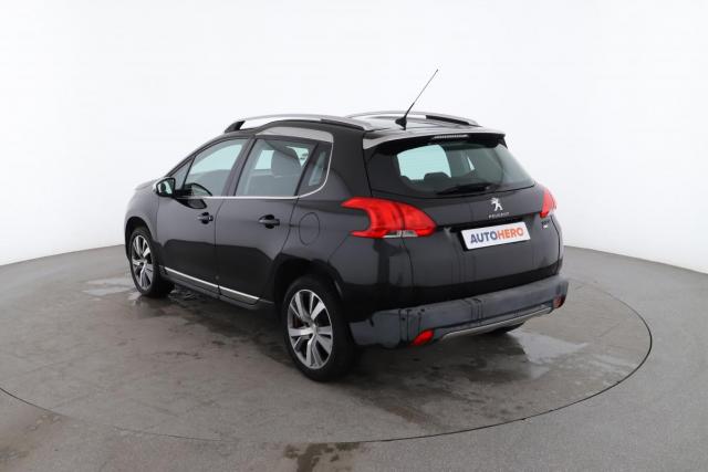 Peugeot 2008 image 2