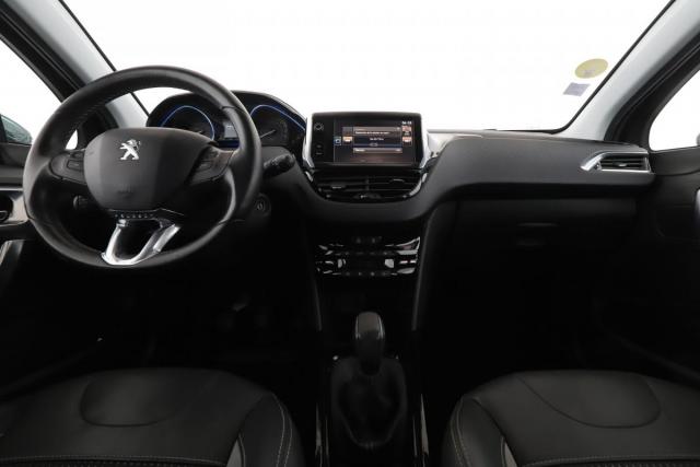 Peugeot 2008 image 9